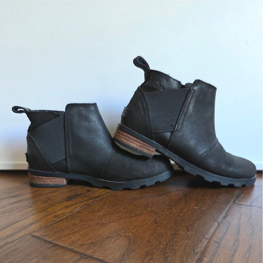 Sorel Emelie Chelsea Waterproof Black Leather Ankle Boots NL2671-010 Womens 6